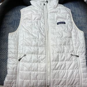 Patagonia women white vest